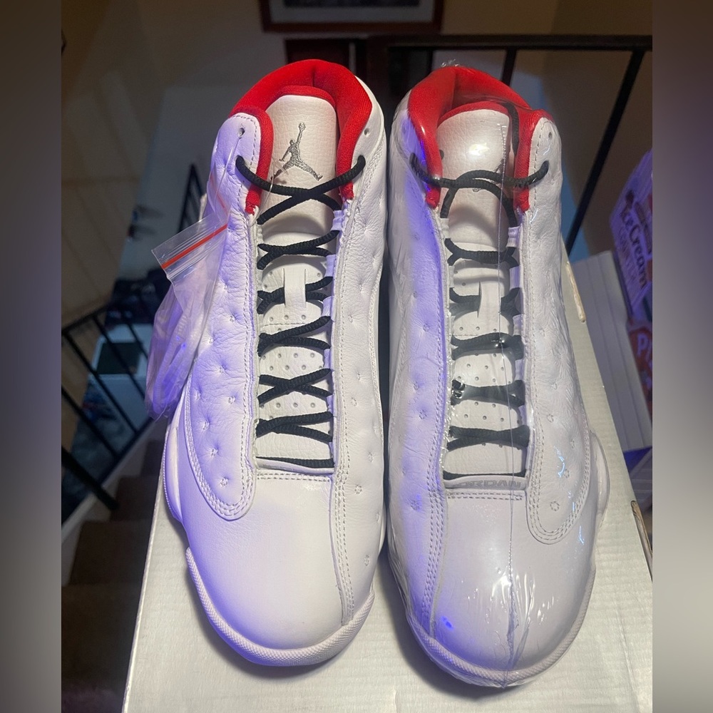 Men’s Jordan - Picture 6 of 6
